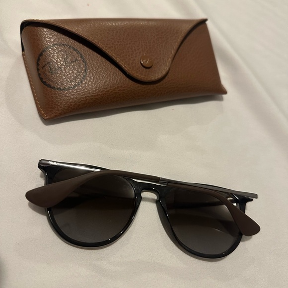 Ray-Ban Black Sunglasses with Brown Case - Picture 2 of 2